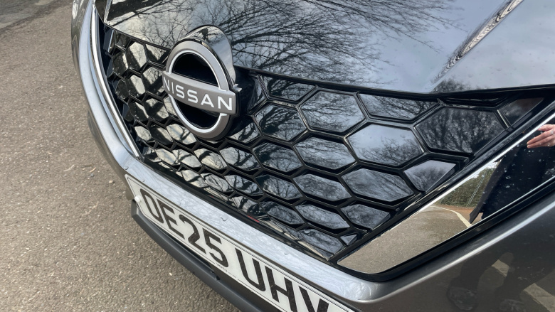 Nissan Juke 1.6 Hybrid N-Connecta 5dr Auto Hybrid Hatchback